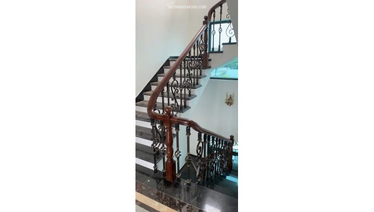 Cho thuê nhà, 93m2- 6T, Trung Hòa, Vũ Phạm Hàm, Trần Kim Xuyến -49 tr
